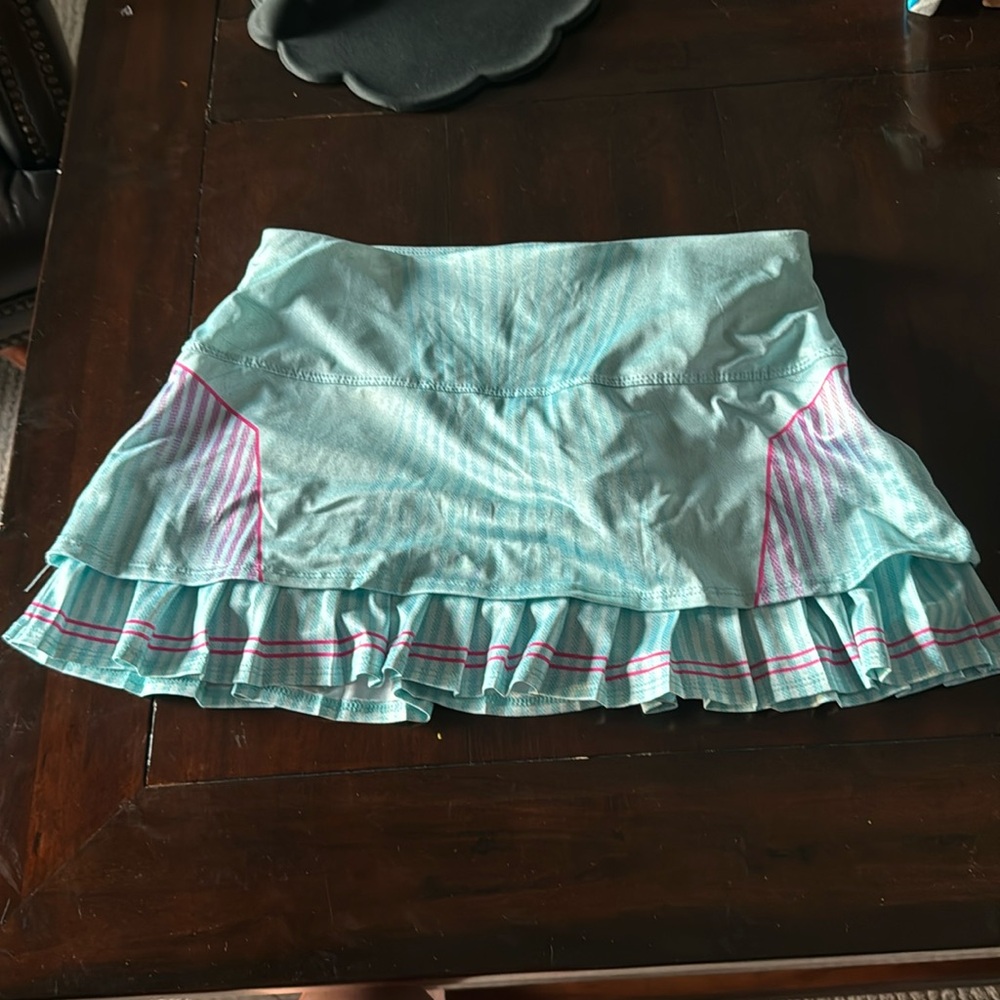 K-SWISS tennis skort size small